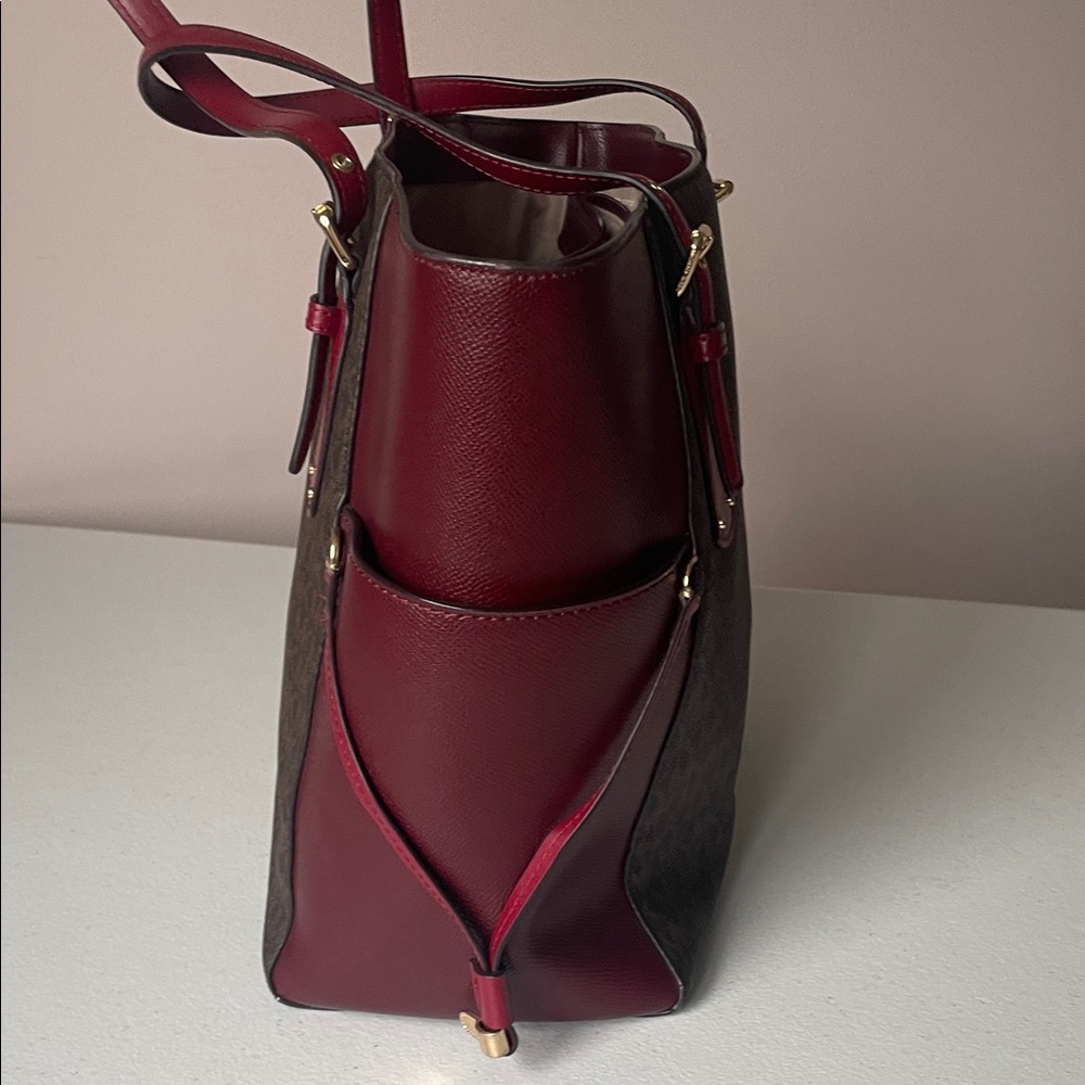 Michael Kors Voyager East/West Tote – Maroon/Brown MK Logo – Like New - Picture 4 of 8